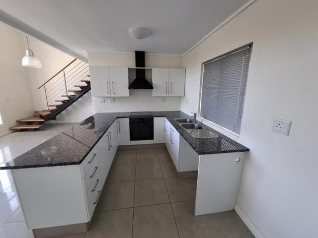 Studio apartment in Humewood