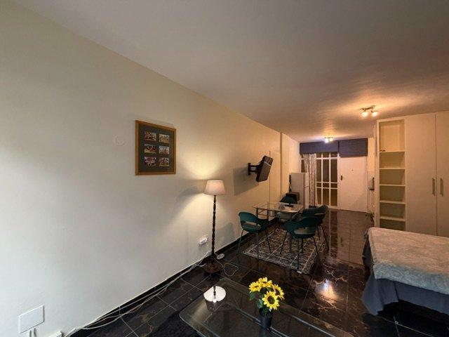 Studio apartment in Illovo