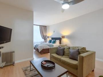 Studio apartment in Illovo