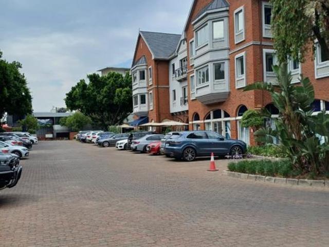 Studio apartment in Illovo