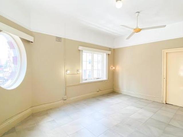 Studio Apartment in Johannesburg Cbd