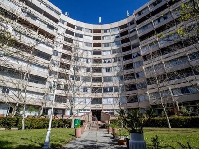 Studio Apartment in Pinelands