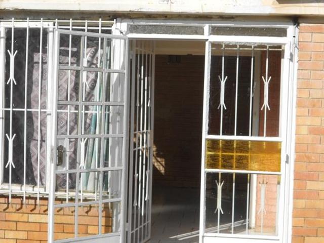 1 Bedroom House in Rosettenville