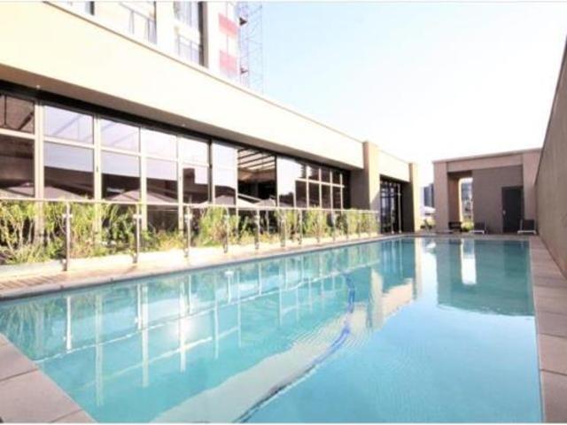 Studio apartment in Sandton Central