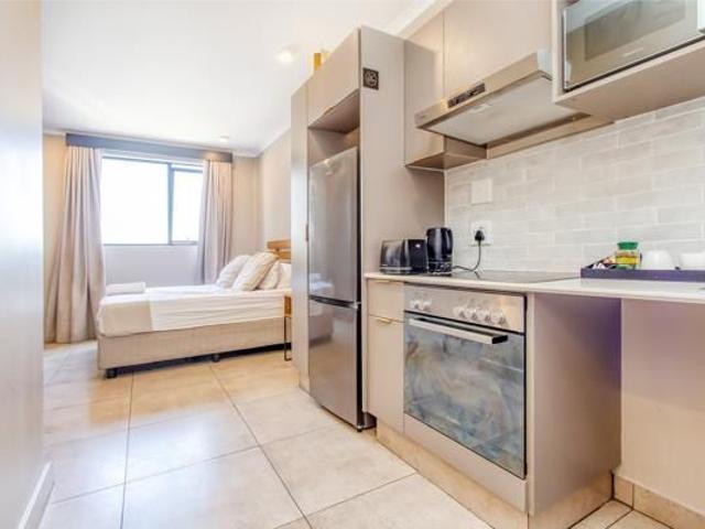 Studio Apartment in Sandton Central