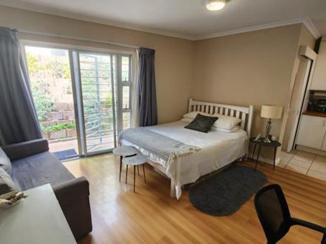 Studio Apartment in Sea Point