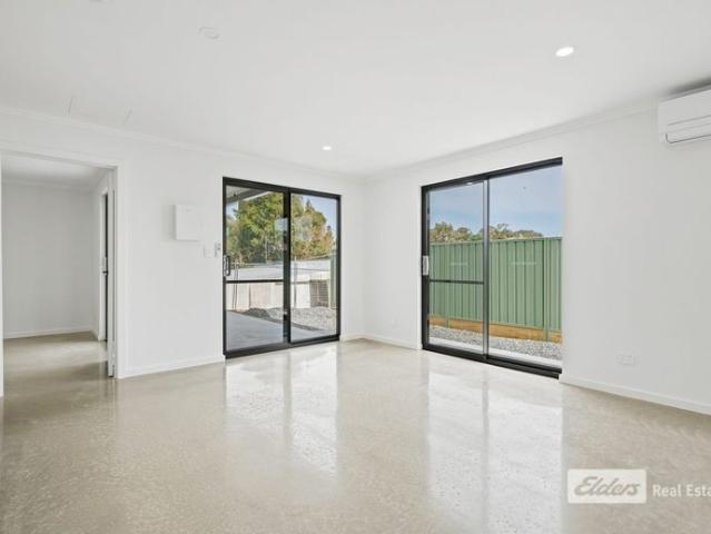 STUDIO APARTMENT IN SOUTH BUNBURY