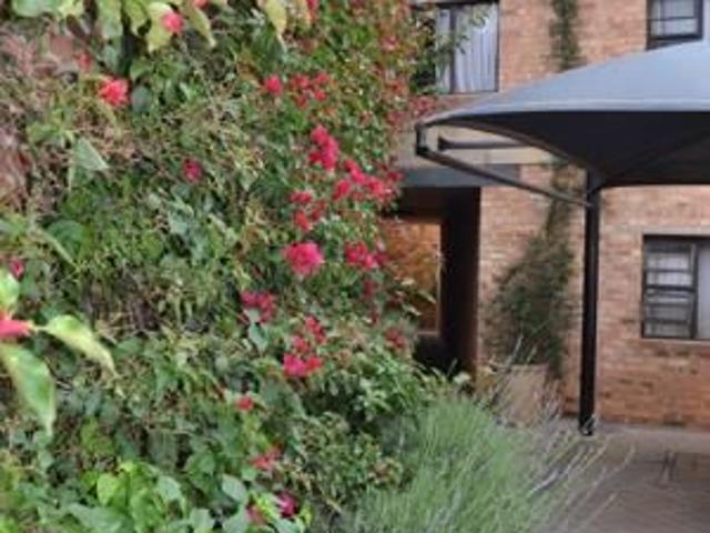 Studio Apartment in Westdene