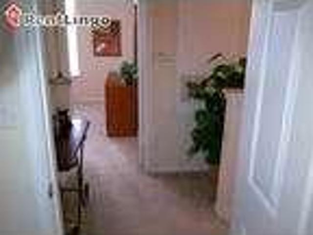 Studio apartment Lake St Karen Ct