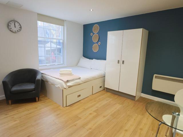 Studio Apartment – Professional Let, Student Let