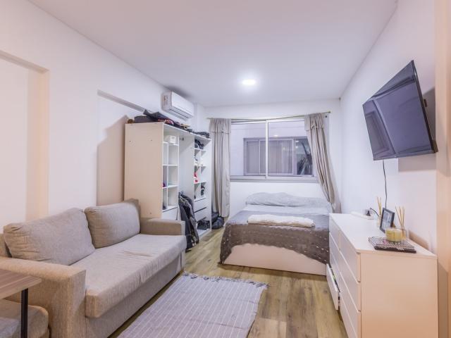 Studio apartment rental in Colegiales. Great connectivity. Lower expenses. Pool and laundry. Storage room