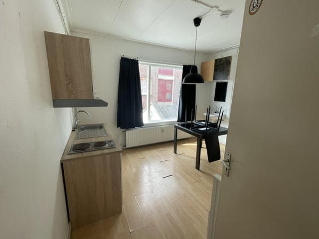 Studio Apartment Surface Area: 17m2 Unfurnished Available from: 2026 11 01