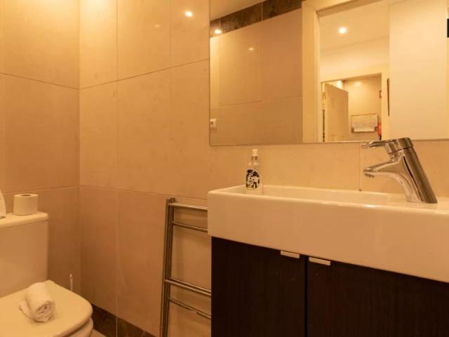 Studio apartment with balcony for rent in Estoril