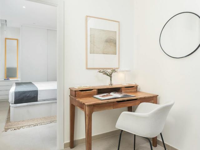 Studio Apartment with Pool and Gym in Valdebebas, Madrid Amsterdam Apartments for Rent