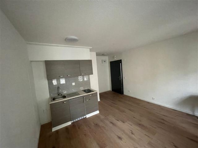 Studio Apartment zu vermieten, nur einen Steinwurf vom Stadtzentrum entfernt