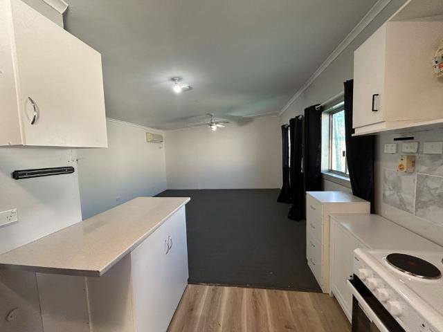 STUDIO APARTMENT Utilities Included