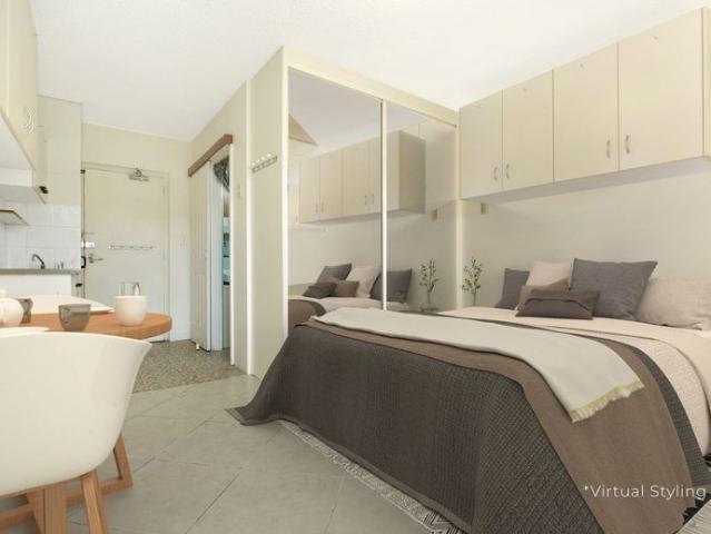 Studio Apartment!