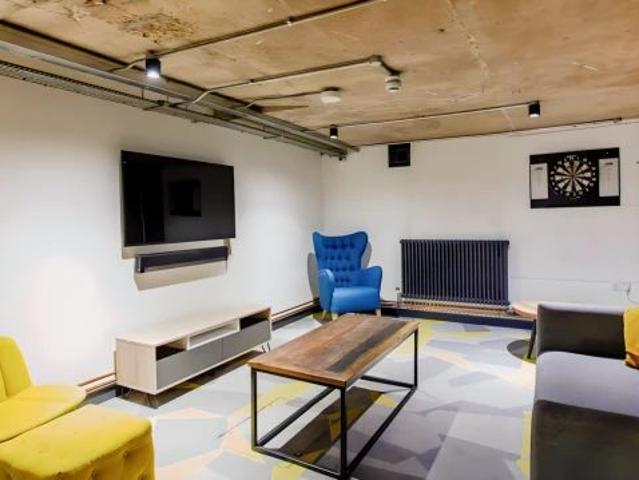 Studio Apartment