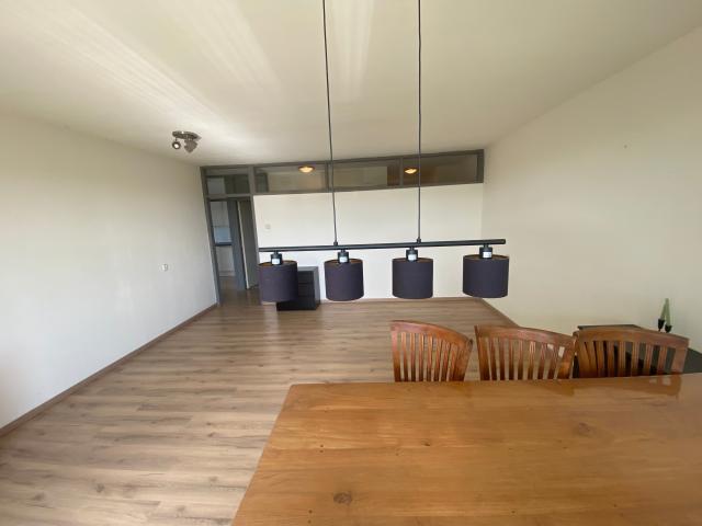 Studio Appartement Surface Area: 80m2