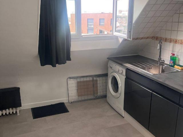 studio ASNIERES MEUBLE 20 M² CARREFOUR DES 4 ROUTES