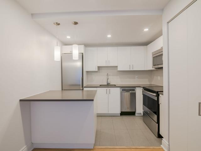 studio at 1550 Avenue Filion Saint Lambert Saint Lambert J4R 1W5