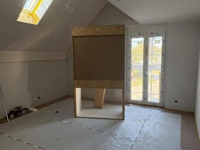 Studio au 1er étage dans un immeuble entièrement rénové