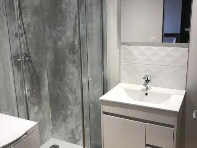 Studio au coeur de Sainte Maure, immeuble classée