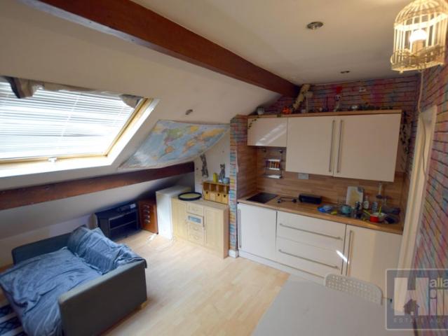 Studio Avail 18Th September / All Bills Included