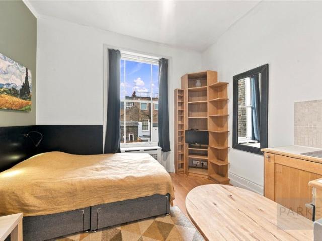 Studio available for rent
