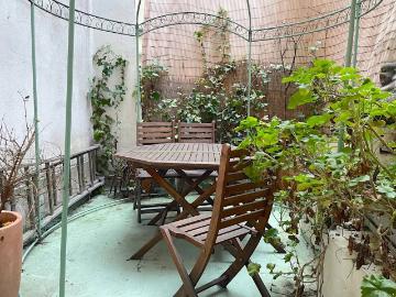 Studio avec terrasse