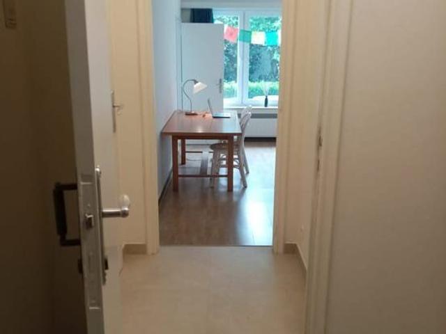 Studio avec un jardin privatif
