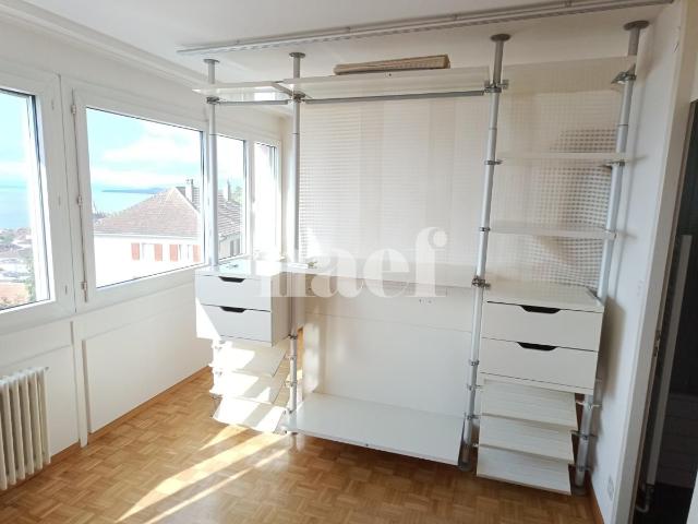 Studio avec vue sur le lac au 5ème étage avec.
