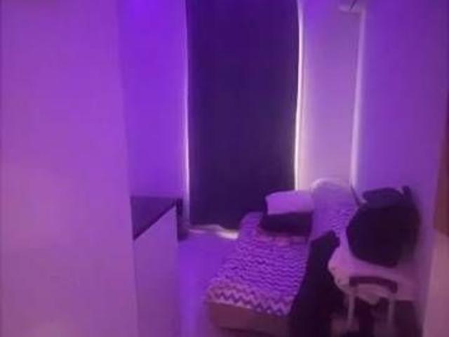 Studio avec balcon