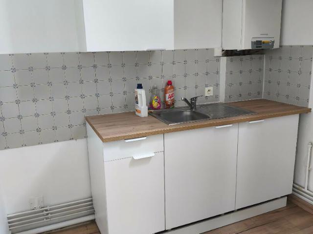 Studio avec balcon centre ville 29.5 m² Verneuil d avre et d iton