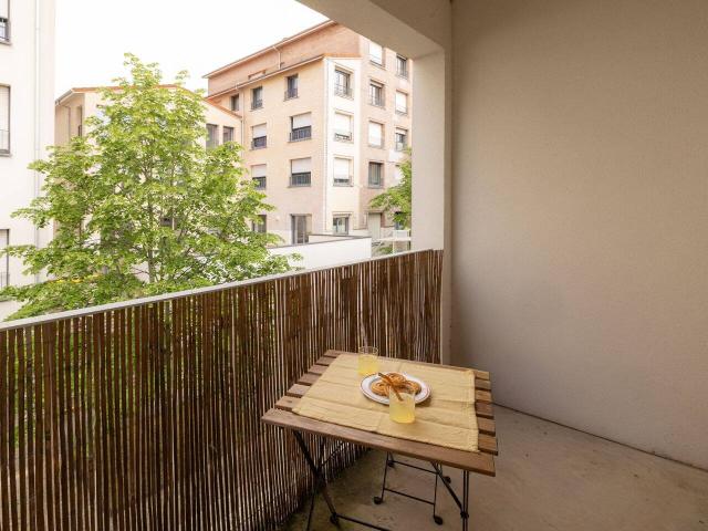 Studio avec Balcon in Bordeaux Bassins à Flot