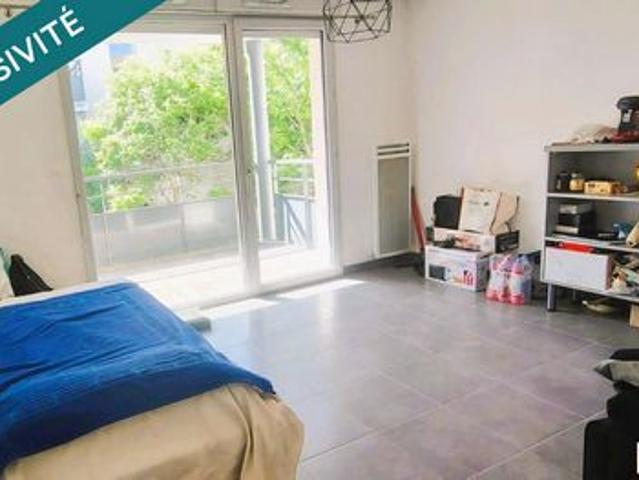 Studio avec balcon, vendu loué, parking inclus