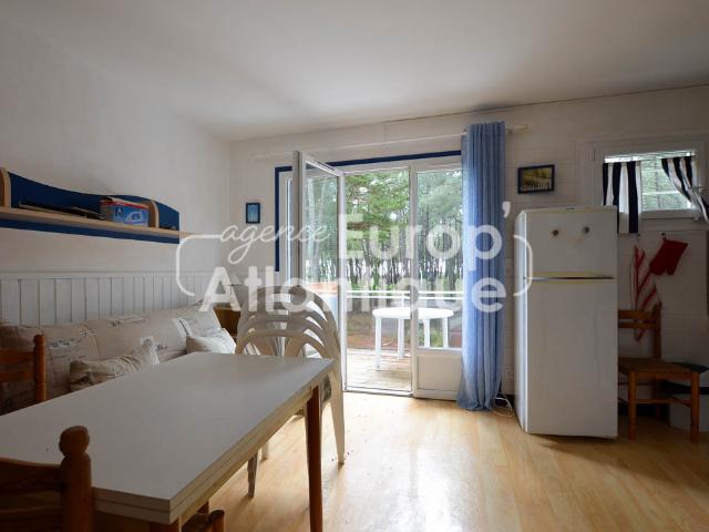STUDIO avec Balcon Vue Mer et Pinède LA PALMYRE