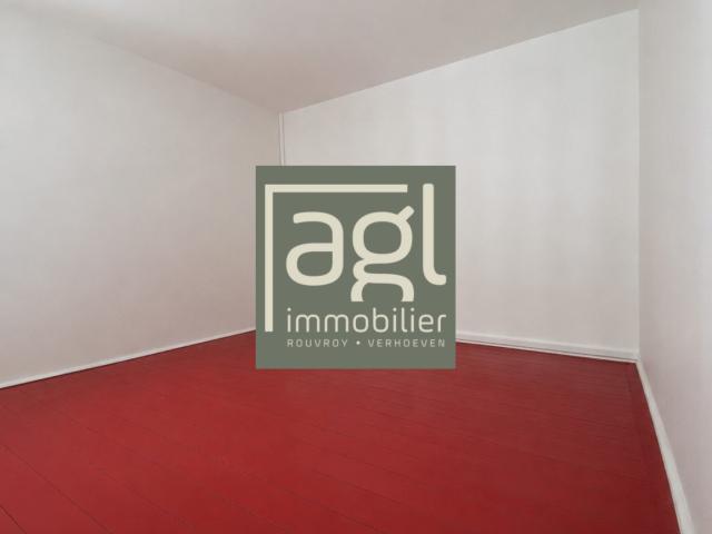 Studio avec couchage en mezzanine