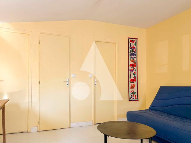 Studio avec jardin Saintes 1 pièces 27 m2