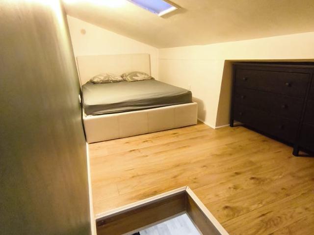Studio avec mezzanine