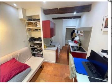Studio avec piece en sous sol avec terrasse à louer à Aix en Provence