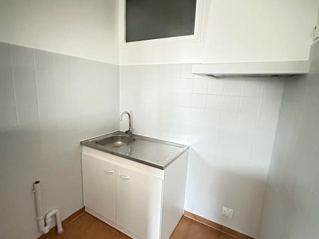 STUDIO AVEC PLACE DE PARKING