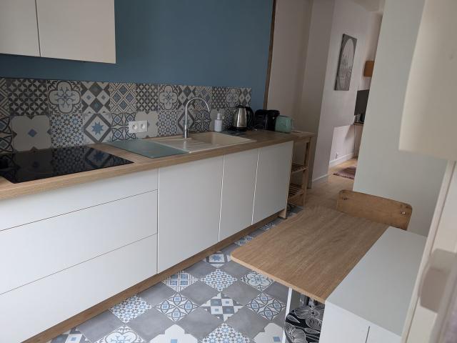 studio Buttes chaumont, Paris Amsterdam Apartments for Rent