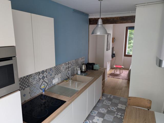 studio Buttes chaumont, Paris Amsterdam Apartments for Rent