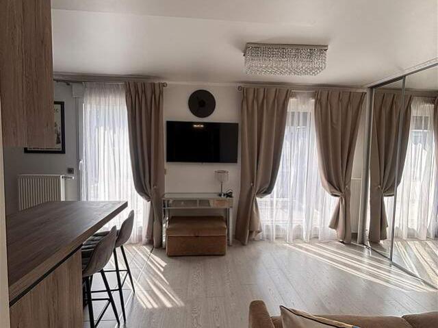 Studio dans en banlieue de Paris, 92700: 36 m² — #5149