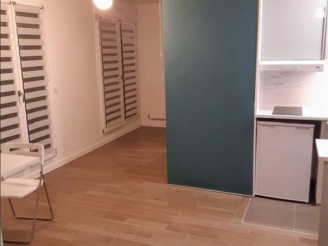 Studio dans en banlieue de Paris, 92800: 31 m² — #4210