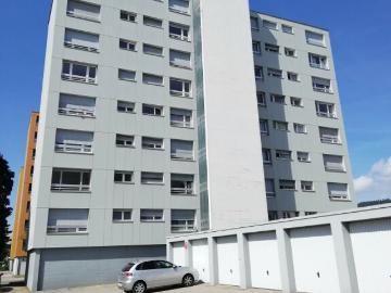 Studio dans immeuble proche de toutes les commodités