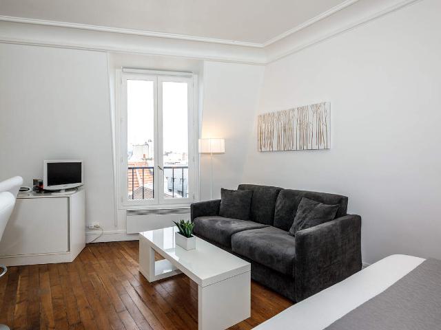 Studio dans le 6ème arrondissement de Paris, 75006: 28 m² — #2644