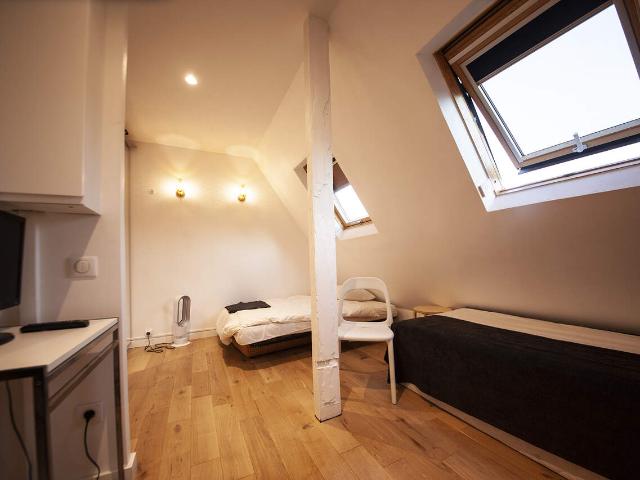 Studio dans le 7ème arrondissement de Paris, 75007: 18 m² — #4181