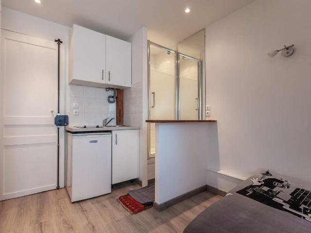 Studio dans le 7ème arrondissement de Paris, 75007: 12 m² — #5058